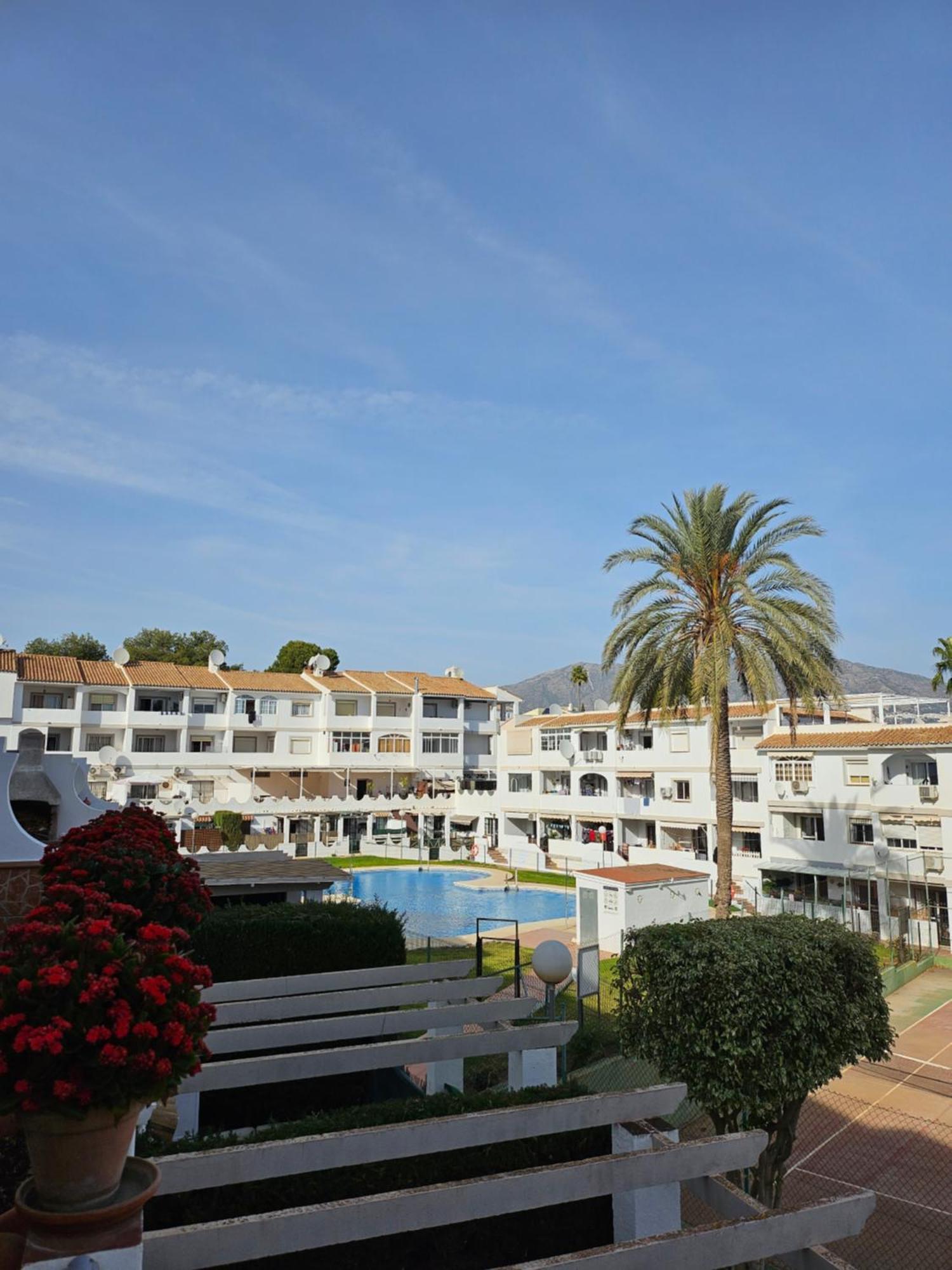 Apartamento En Mijas Con Terraza, Capacidad Para 5 Personas Con Piscina De Temporada Malaga Zewnętrze zdjęcie